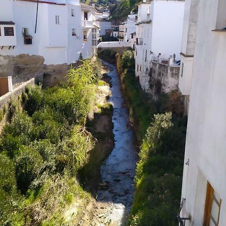 Apartamento Con Vistas Al Rio Apartment Setenil De Las Bodegas Bagian luar foto