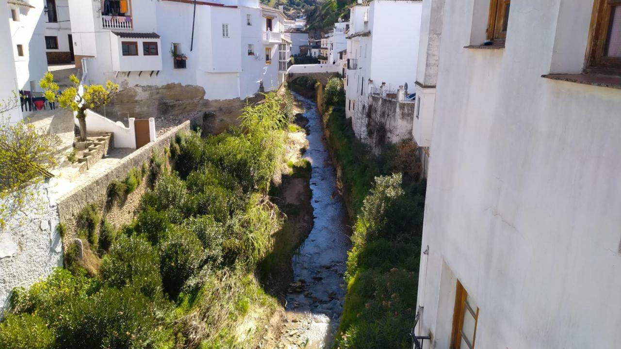 Apartamento Con Vistas Al Rio Apartment Setenil De Las Bodegas Bagian luar foto