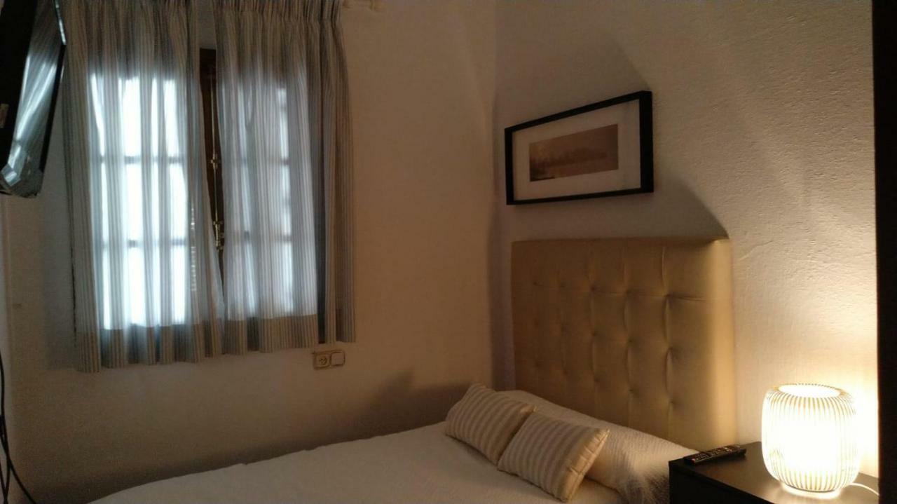 Apartamento Con Vistas Al Rio Apartment Setenil De Las Bodegas Bagian luar foto